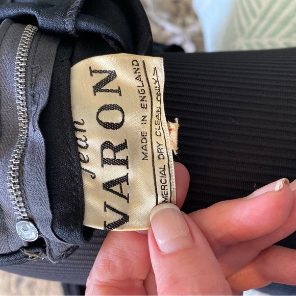 Jean Varon Vintage Sexy Plunging Back 1970s Black Jersey Gown 10 - Picture 8 of 10